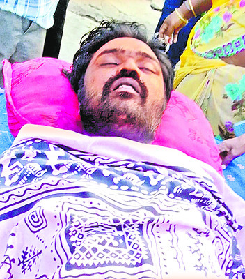 వేర్వేరు ప్రమాదాల్లో ఇద్దరు మృతి 2