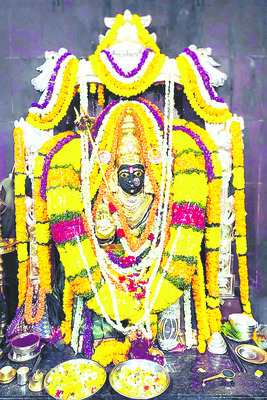 ● జగజ్జననీ.. దివ్య స్వరూపిణీ..
1