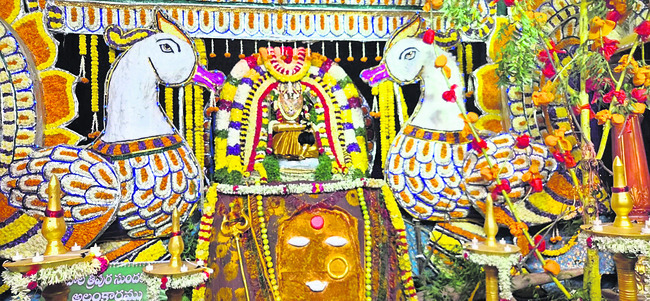 భవానీ.. భాగ్యప్రదాయిని 1