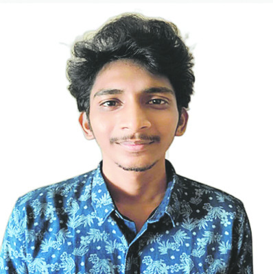 రోడ్డు ప్రమాదంలో  బీటెక్‌ విద్యార్థి మృతి1