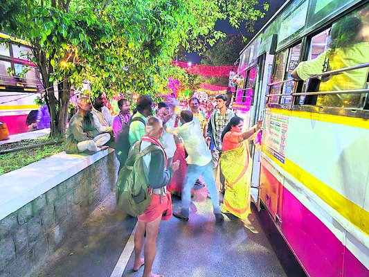 భక్తులకు బస్సులేవీ గోవిందా?4