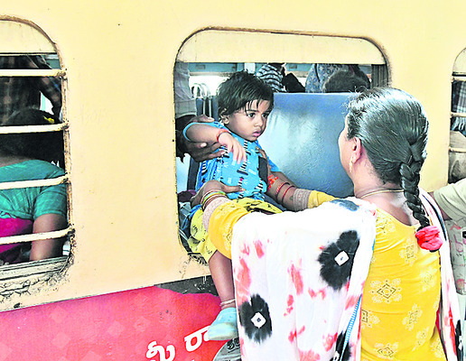 సీటు దొరికేదెలా?.. 2
