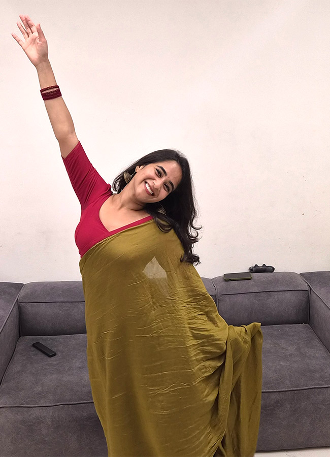 Dussehra Vibes Deepthi Sunaina Latest Photos Viral4