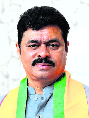 ఆదిపత్యం.. అభివృద్ధికి ఆటంకం 1