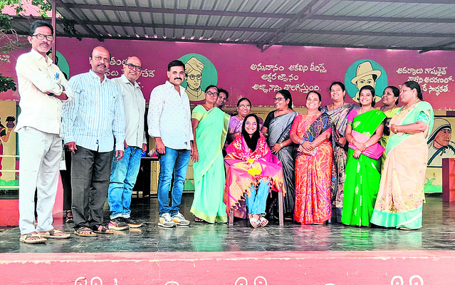 లక్ష్యం దిశగా అడుగులేయాలి 1