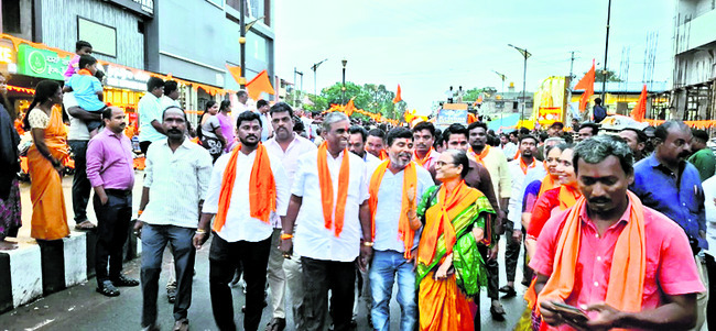 కనువిందుగా శోభాయాత్ర1