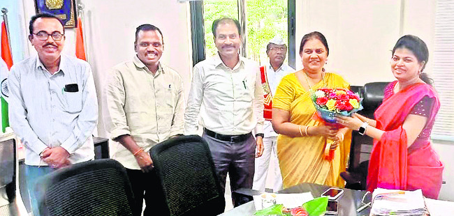 జెడ్పీ సీఈఓకు పదోన్నతి2