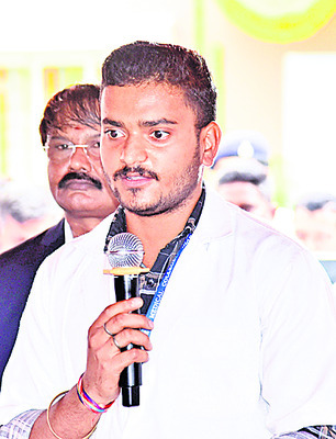 మంత్రి దామోదరకు సమస్యల ఏకరువు..1