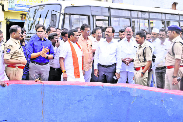 శోభాయాత్రకు ఆటంకాలు కలగొద్దు 1