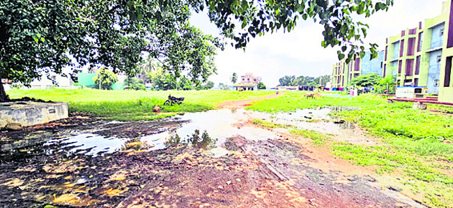అరకొరగా ప్రసవాలు 1