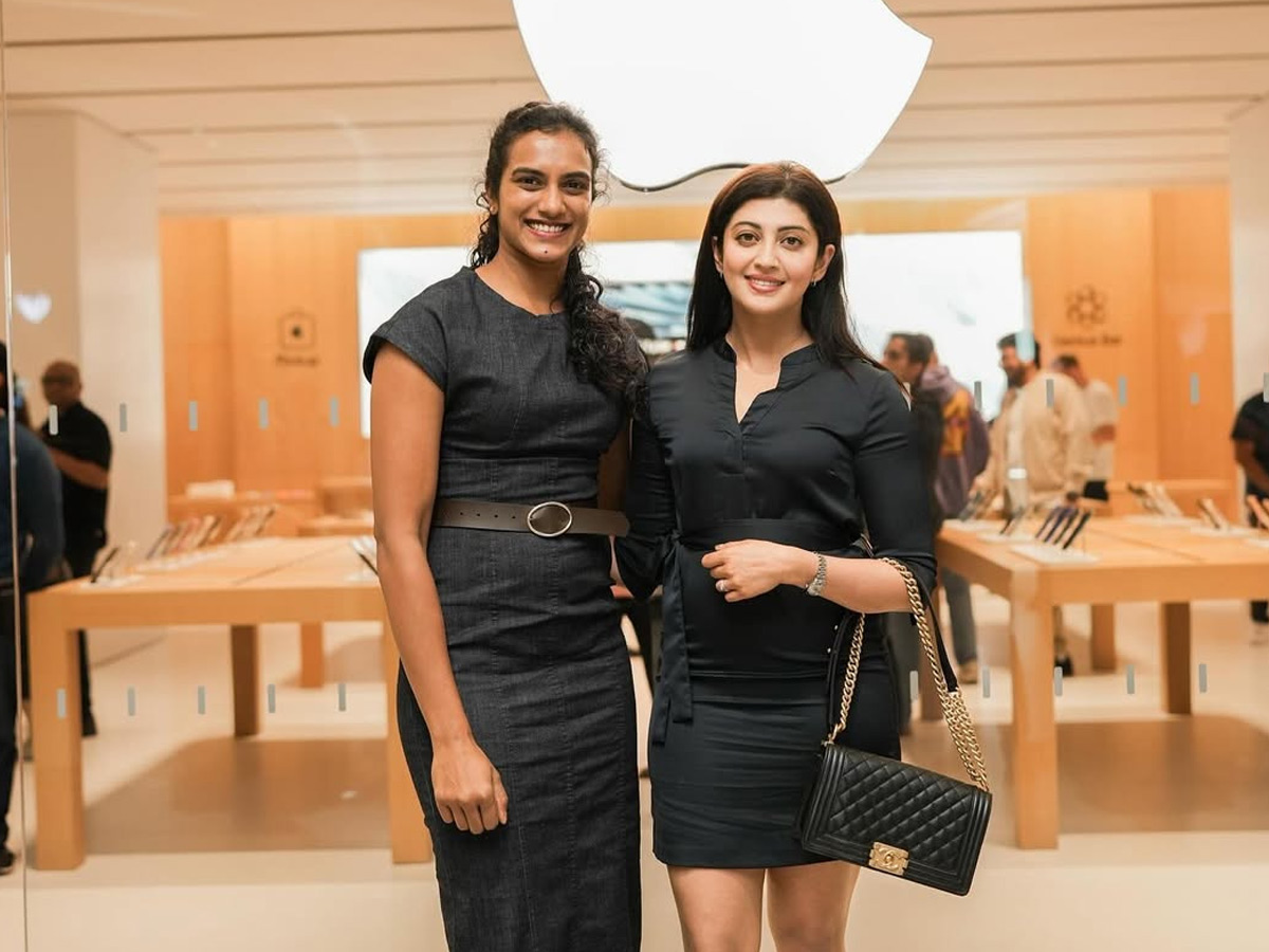 Apple first store in South India and its third in the country Photos1