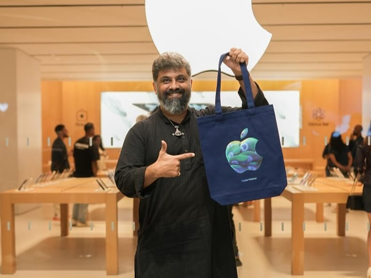 Apple first store in South India and its third in the country Photos6