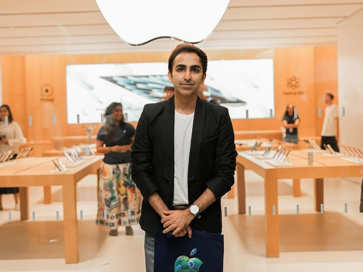 Apple first store in South India and its third in the country Photos9
