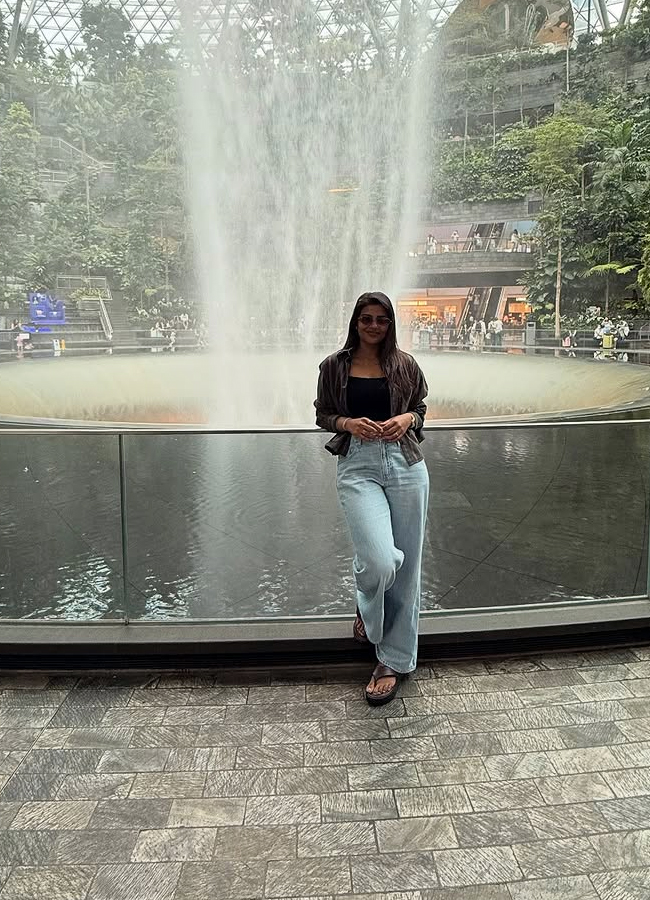 Sankranti movie lead actress is chilling in Singapore photos11