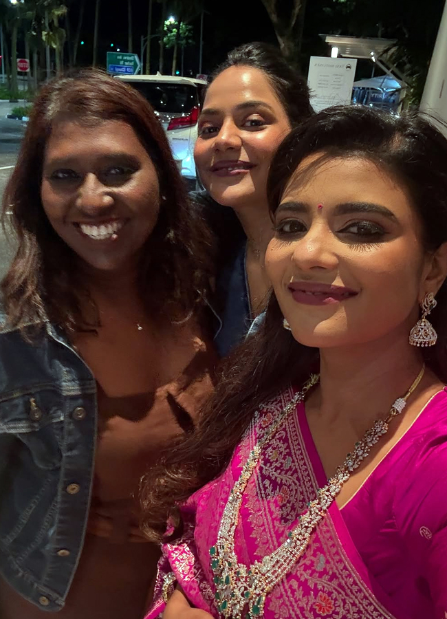 Sankranti movie lead actress is chilling in Singapore photos8