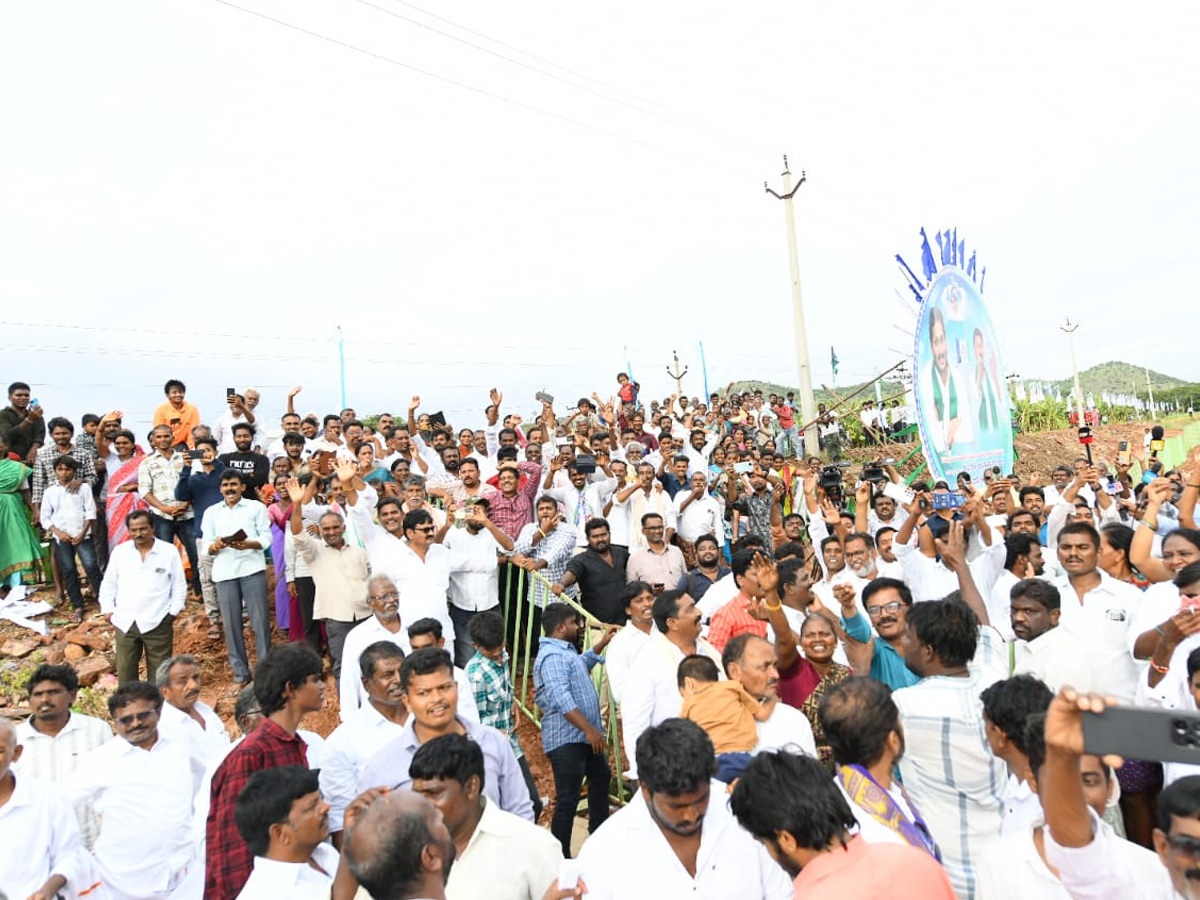 ys jagan jala Harathi Ambakapalli lake Photos11