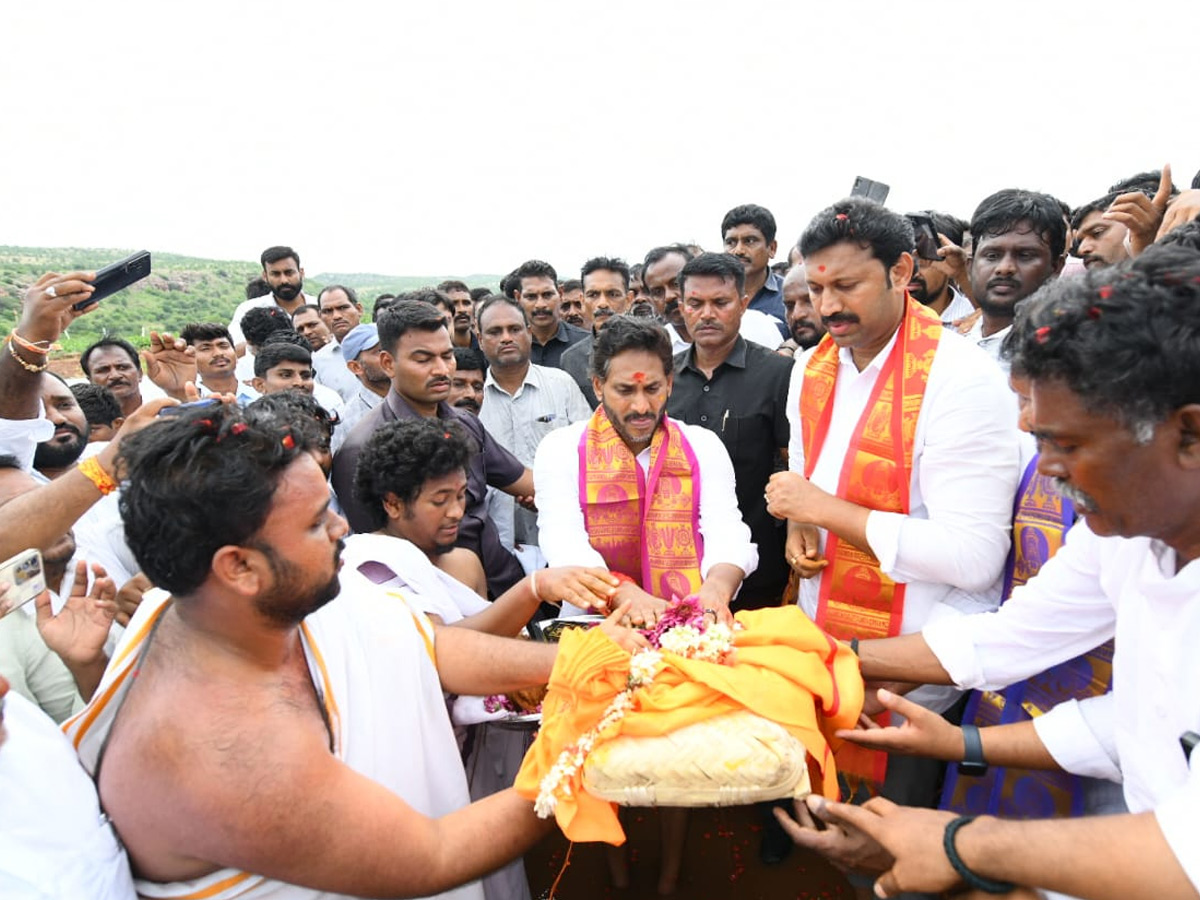 ys jagan jala Harathi Ambakapalli lake Photos12