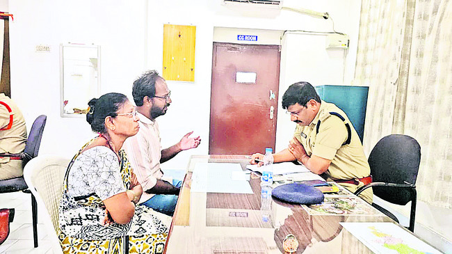 పోలీసు గ్రీవెన్స్‌కు  41 ఫిర్యాదులు 
1