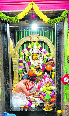 సరస్వతి మాతగా విజయదుర్గ1