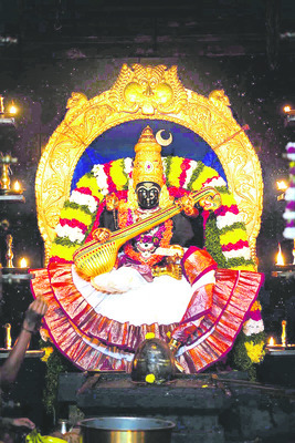 ఘనంగా త్రికోటి మహా సరస్వతీ పూజ1