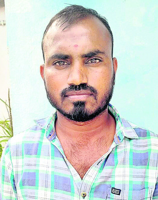 మస్తు ఆశలుండే
1