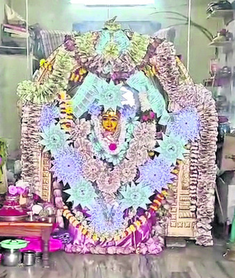 సరస్వతీదేవిగా అమ్మవారు 2