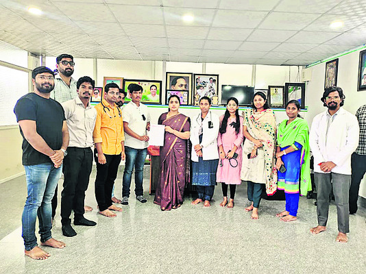 పీహెచ్‌సీల్లో ఓపీ బంద్‌ 3
