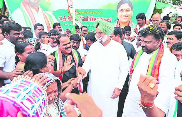 పంజాబ్ మాజీ డిప్యూటీ సీఎంకు ఘన స్వాగతం
2
