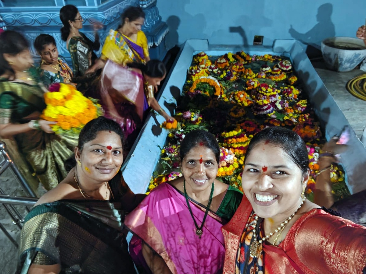 Bathukamma Celebrations In Telangana Set New Record Photos4
