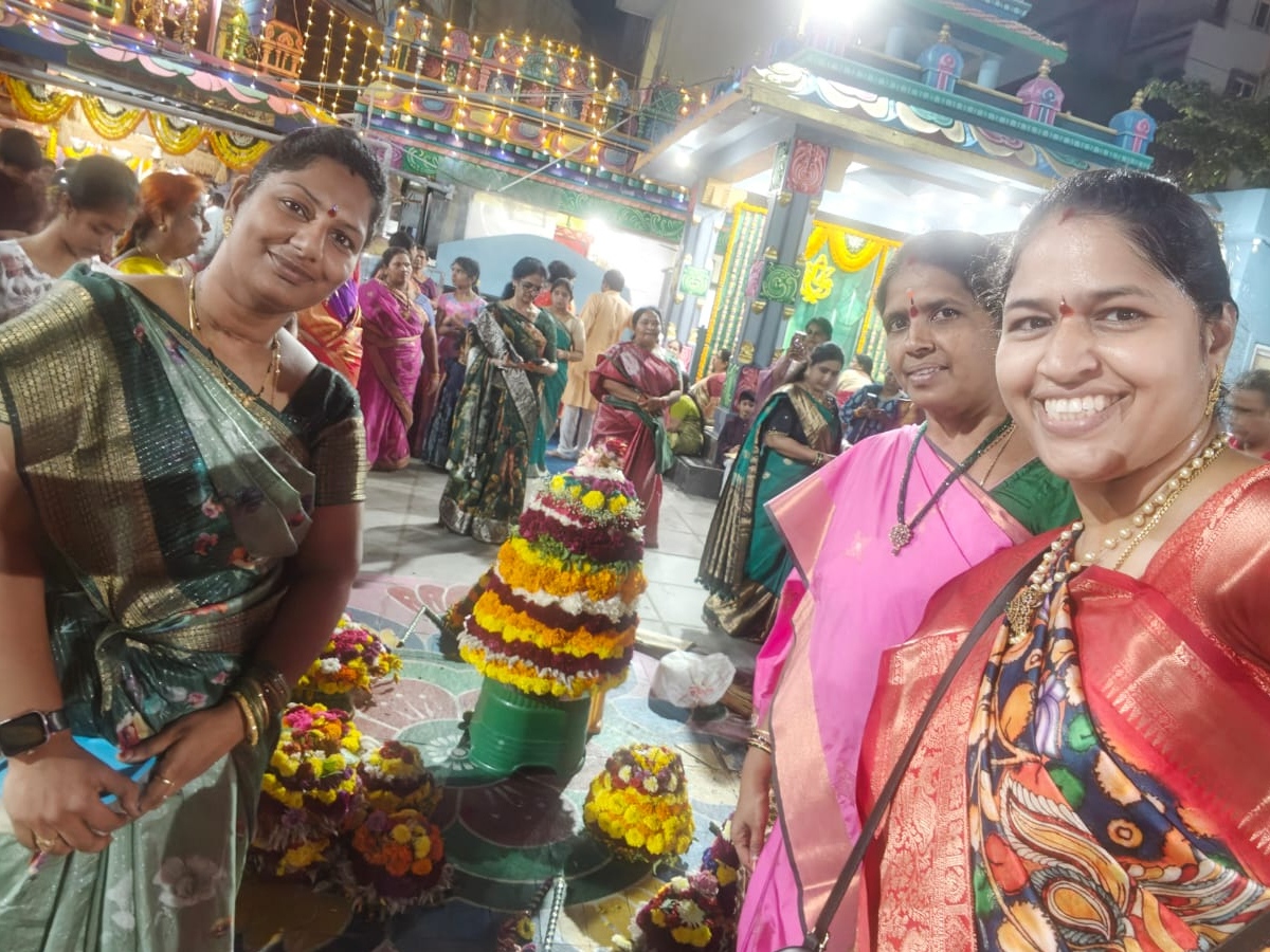Bathukamma Celebrations In Telangana Set New Record Photos5