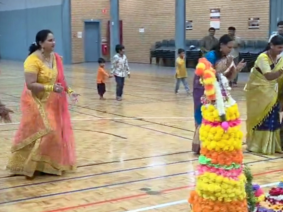 Grand Bathukamma 2025 Celebrations Across The World6