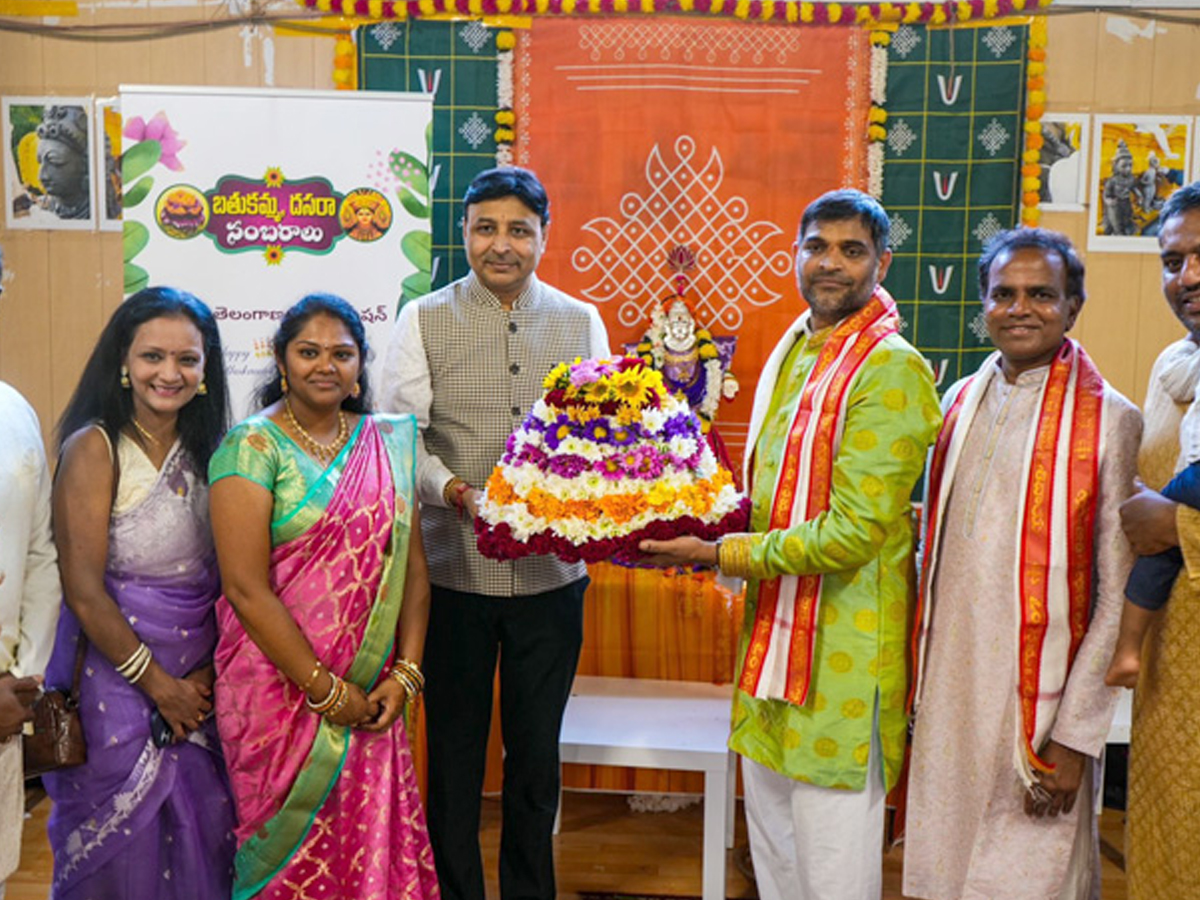 Grand Bathukamma 2025 Celebrations Across The World8