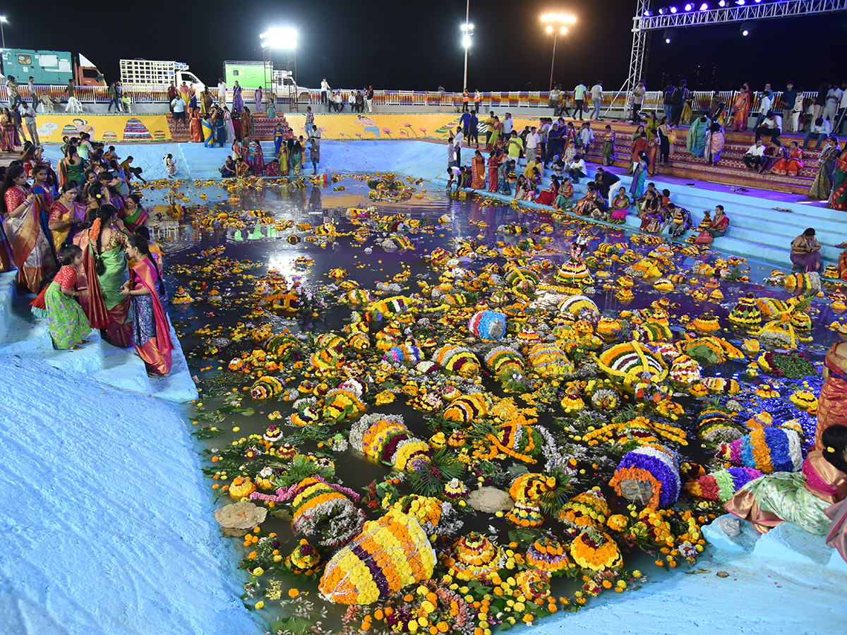 Grand Bathukamma Celebrations at Kukatpally Photos17