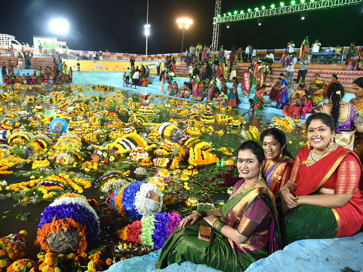 Grand Bathukamma Celebrations at Kukatpally Photos4