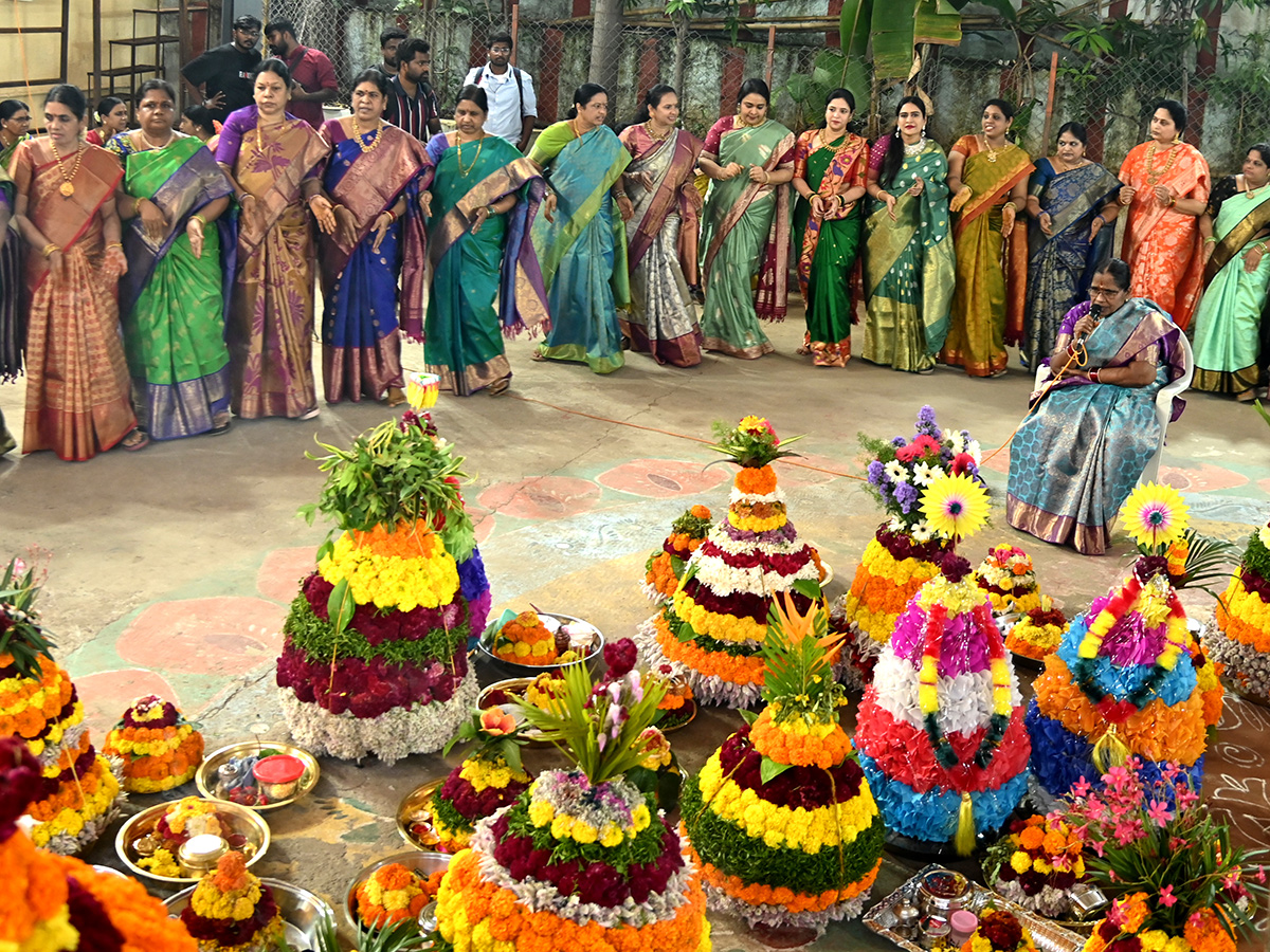 Grand Bathukamma Celebrations at Kukatpally Photos6