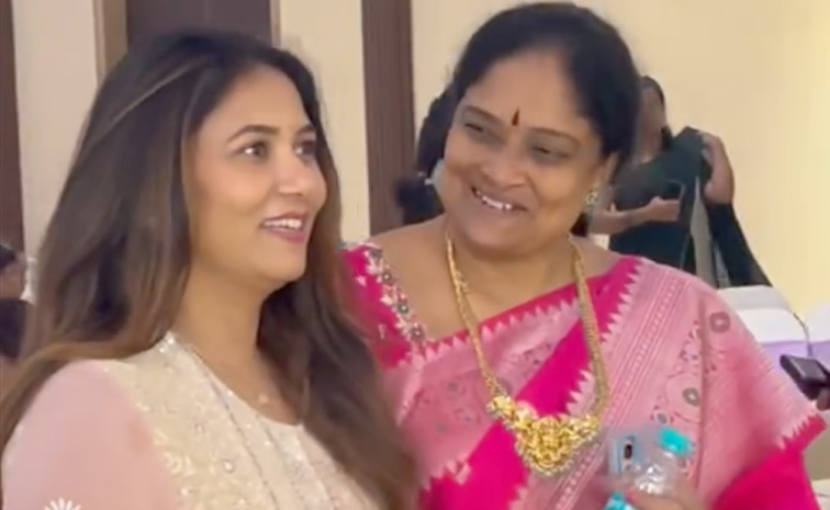 Naga Chaitanya and Sobhita Dhulipala Attend Karthik Varma Engagement Photos10