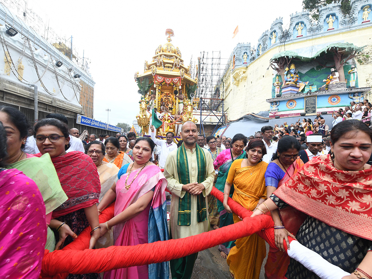 Tirumala Brahmotsavams 2025 at Swarna Ratham Photos15