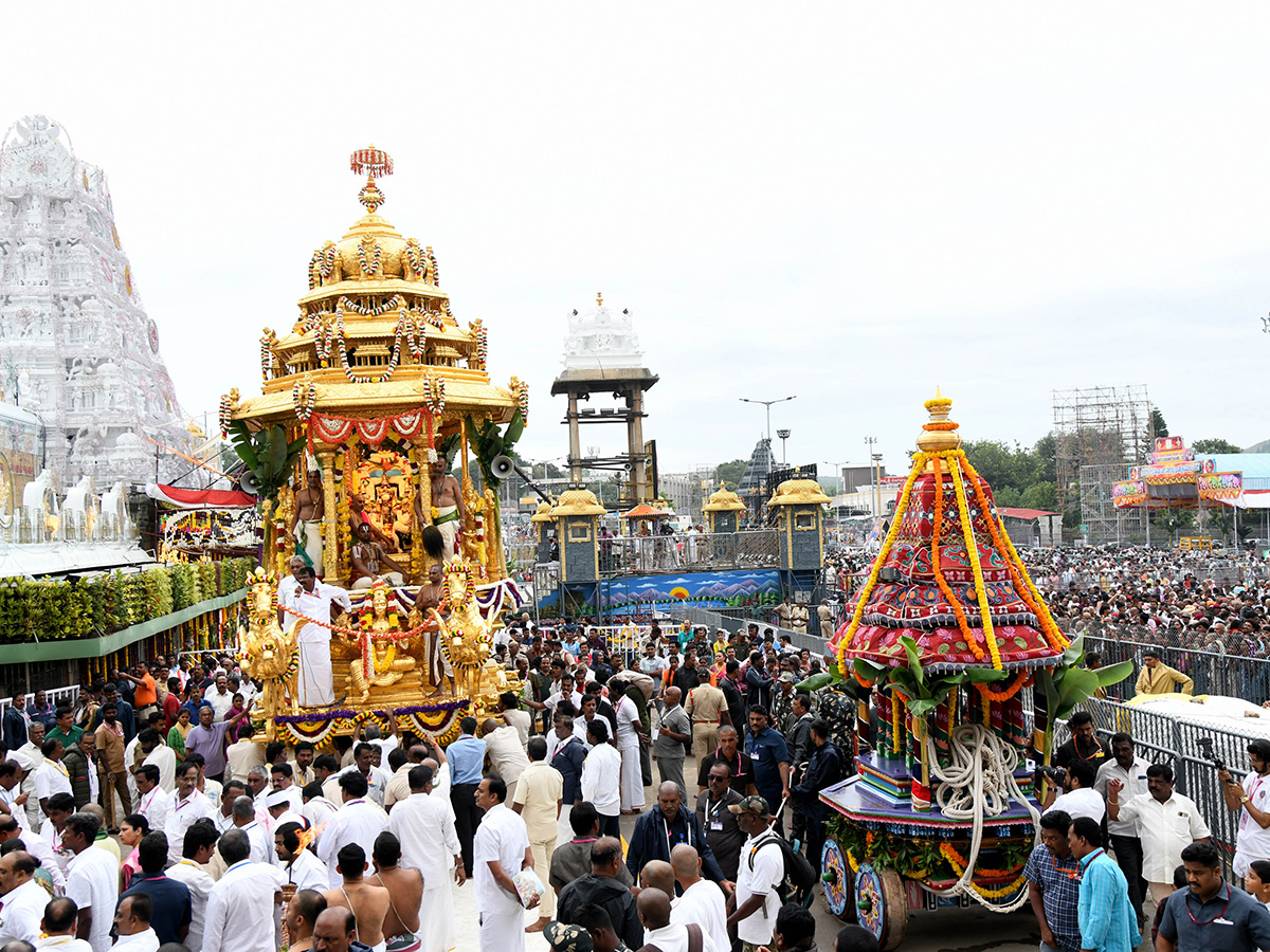 Tirumala Brahmotsavams 2025 at Swarna Ratham Photos16