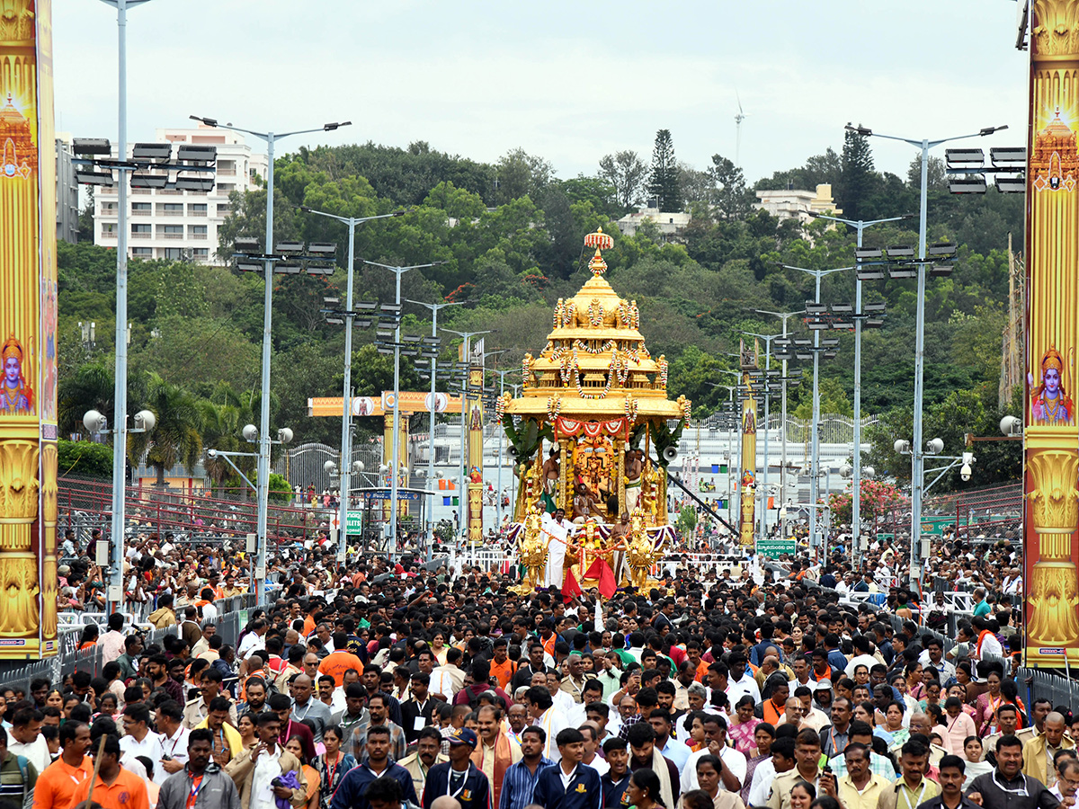 Tirumala Brahmotsavams 2025 at Swarna Ratham Photos4