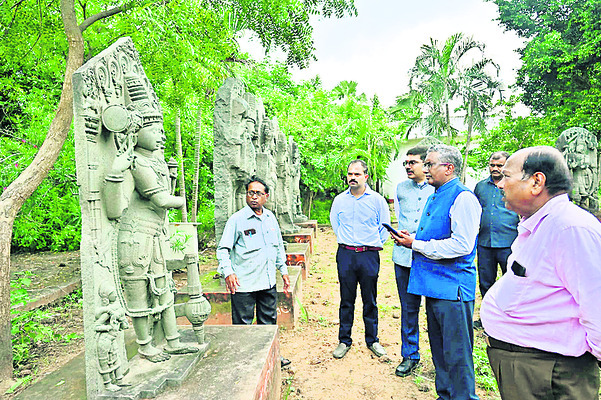 కాకతీయుల కళాసంపద అద్భుతం 1