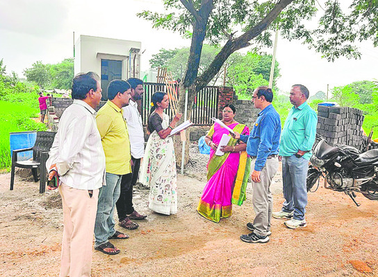 రైల్వేలైన్ విస్తరణకు స్థల పరిశీలన
2