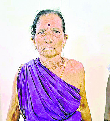 విలేజ్ అగ్రికల్చర్ అసిస్టెంట్ చేతివాటం 3