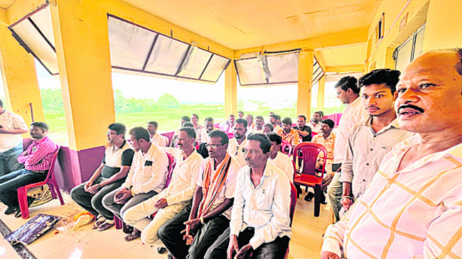కార్యకర్తల అభిప్రాయాలకే పెద్దపీట1