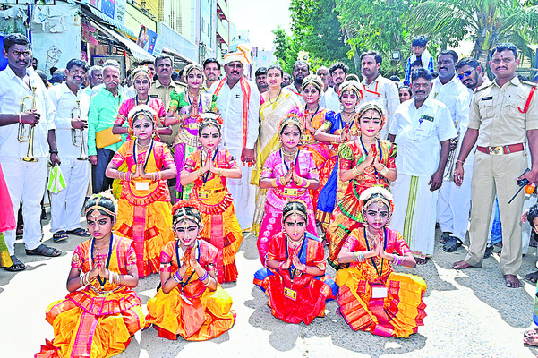 రథోత్సవం1