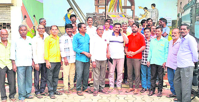 బతుకమ్మను ఘనంగా నిర్వహించుకుందాం
1