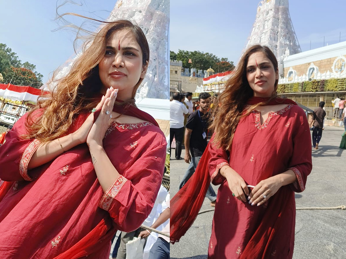 Actress Shweta Parashar Offers Prayers At Tirumala Tirupati Devasthanam Photos1
