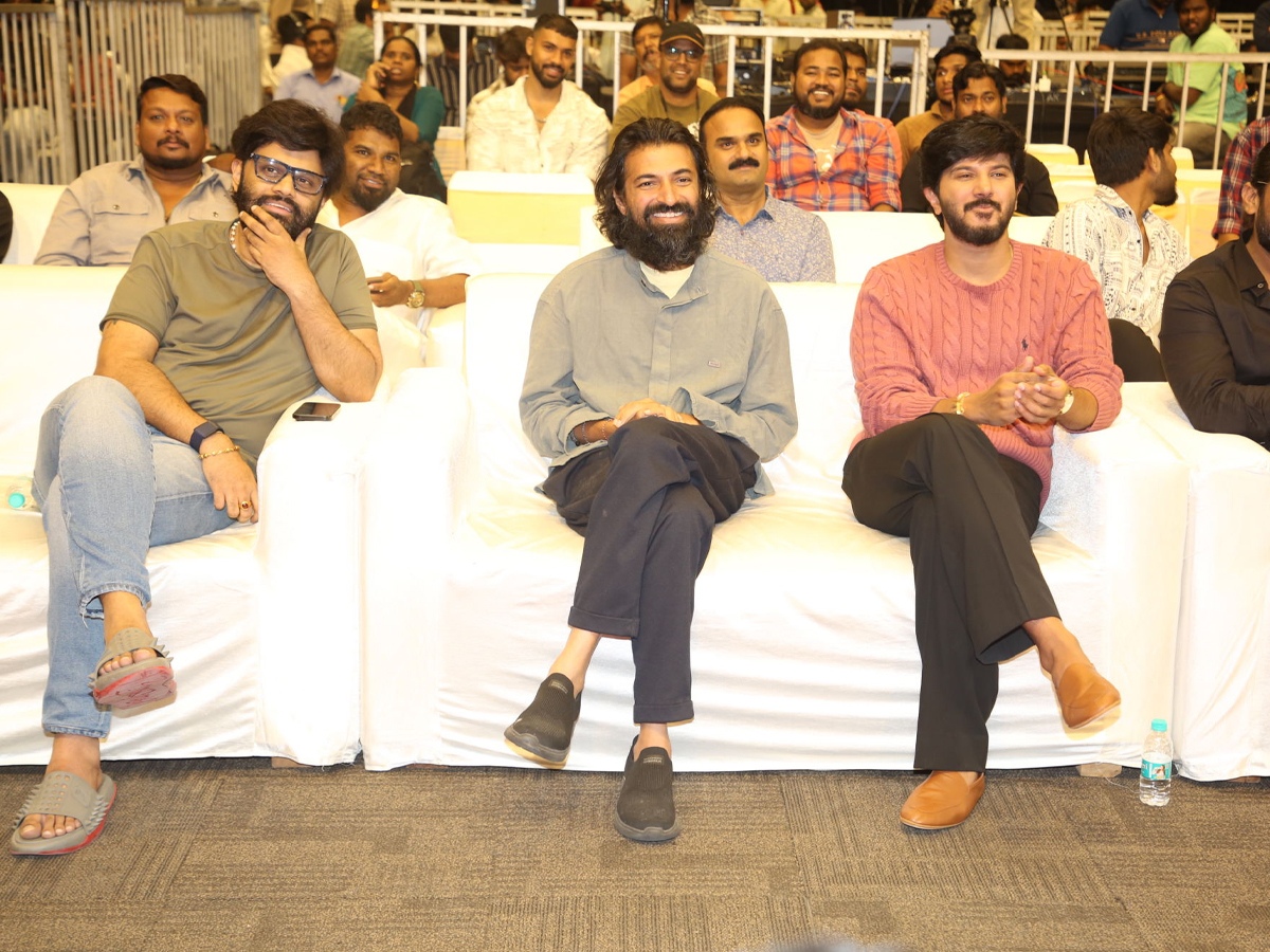 Kalyani Priyadarshan, Dulquer at the success meet of 'Khottha Loka' movie (Photos)10