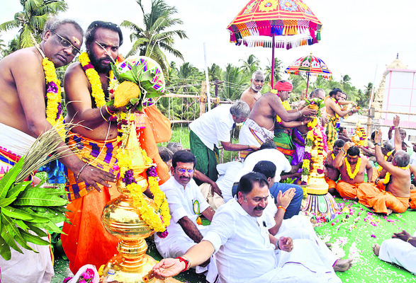 ఘనంగా రాజస్వామి ఆలయ కుంభాభిషేకం1