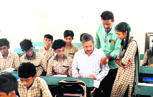 గురువులపై కర్ర పెత్తనం1