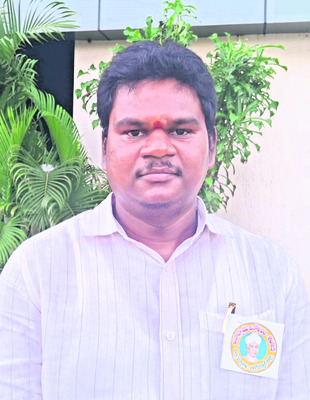 వలస కూలీలను బడిలో చేర్పించి..
1